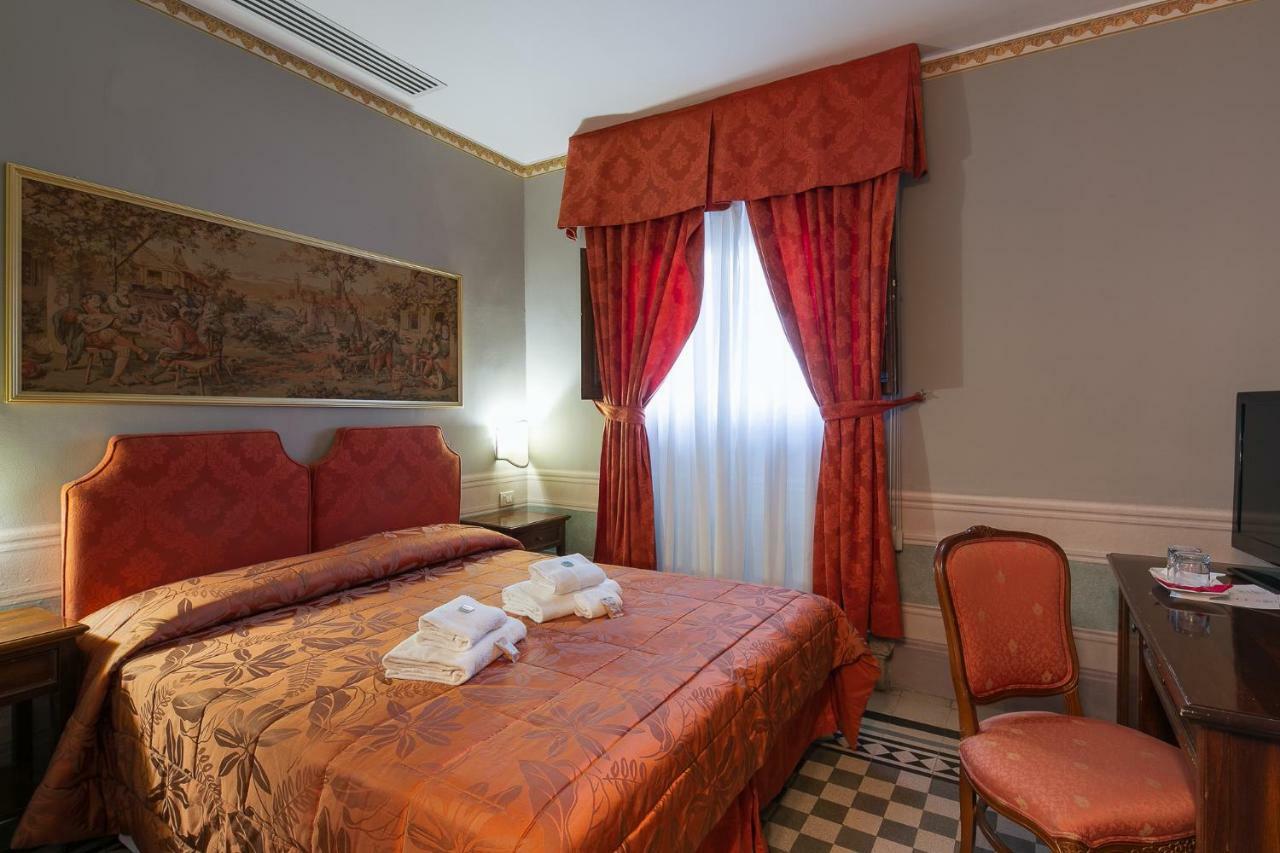 I Portici Hotel - Residenza D'Epoca Αρέτσο Εξωτερικό φωτογραφία